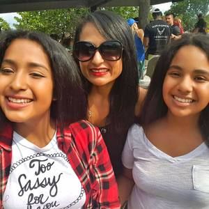 Meet your Posher, Lily